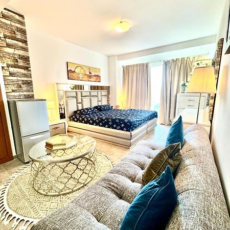 Apartmán Travelers Backpackers Dubaj Exteriér fotografie