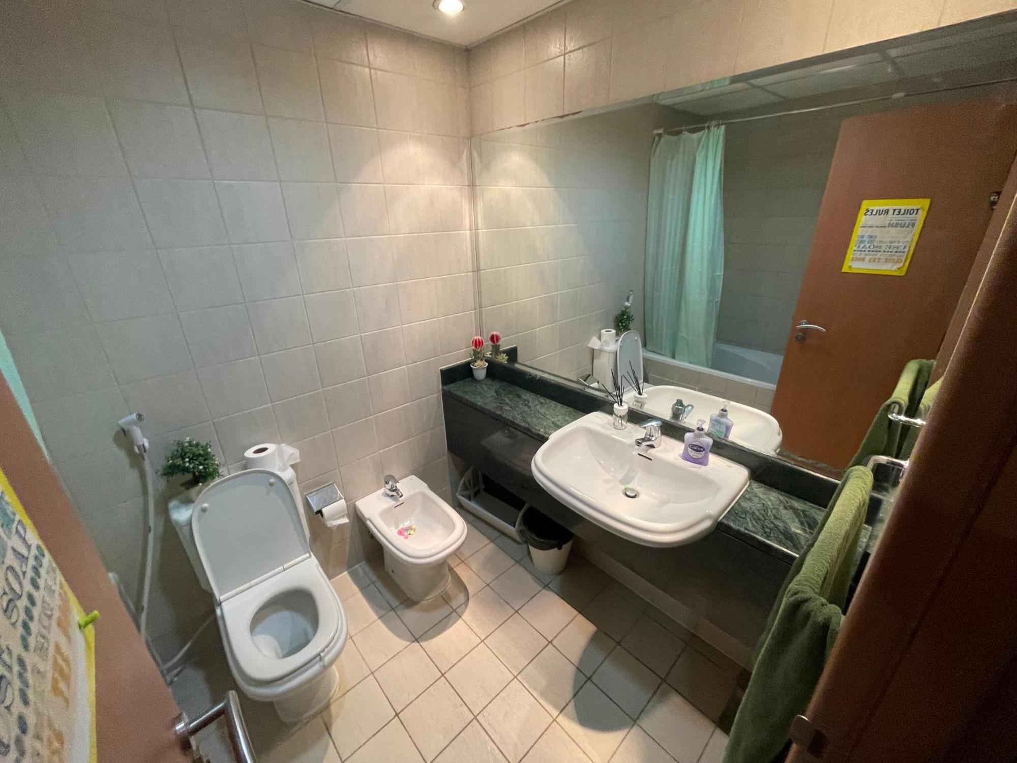 Apartmán Travelers Backpackers Dubaj Exteriér fotografie