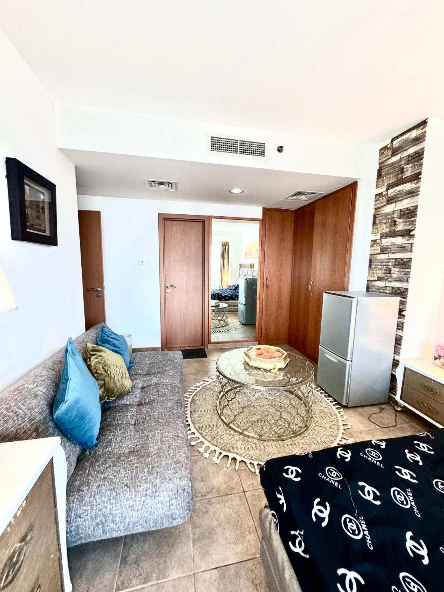 Apartmán Travelers Backpackers Dubaj Exteriér fotografie