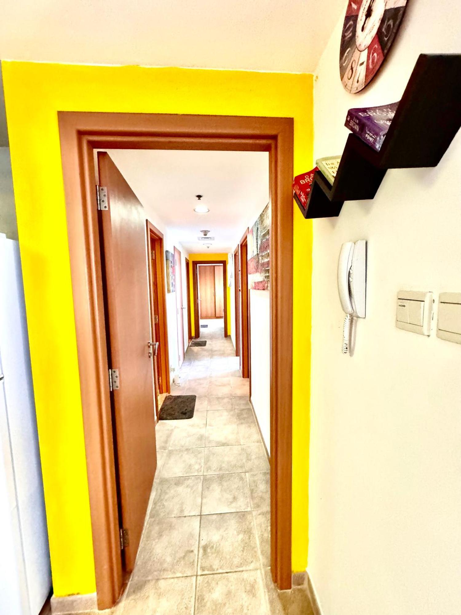 Apartmán Travelers Backpackers Dubaj Exteriér fotografie